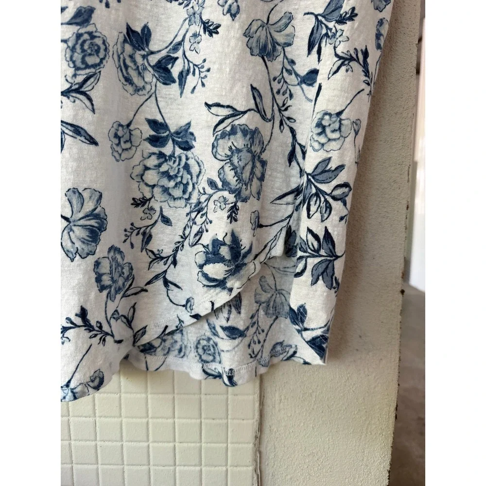 Cynthia Rowley 100% Linen Floral Blouse Large Blue White Cap Sleeve - Picture 6 of 8
